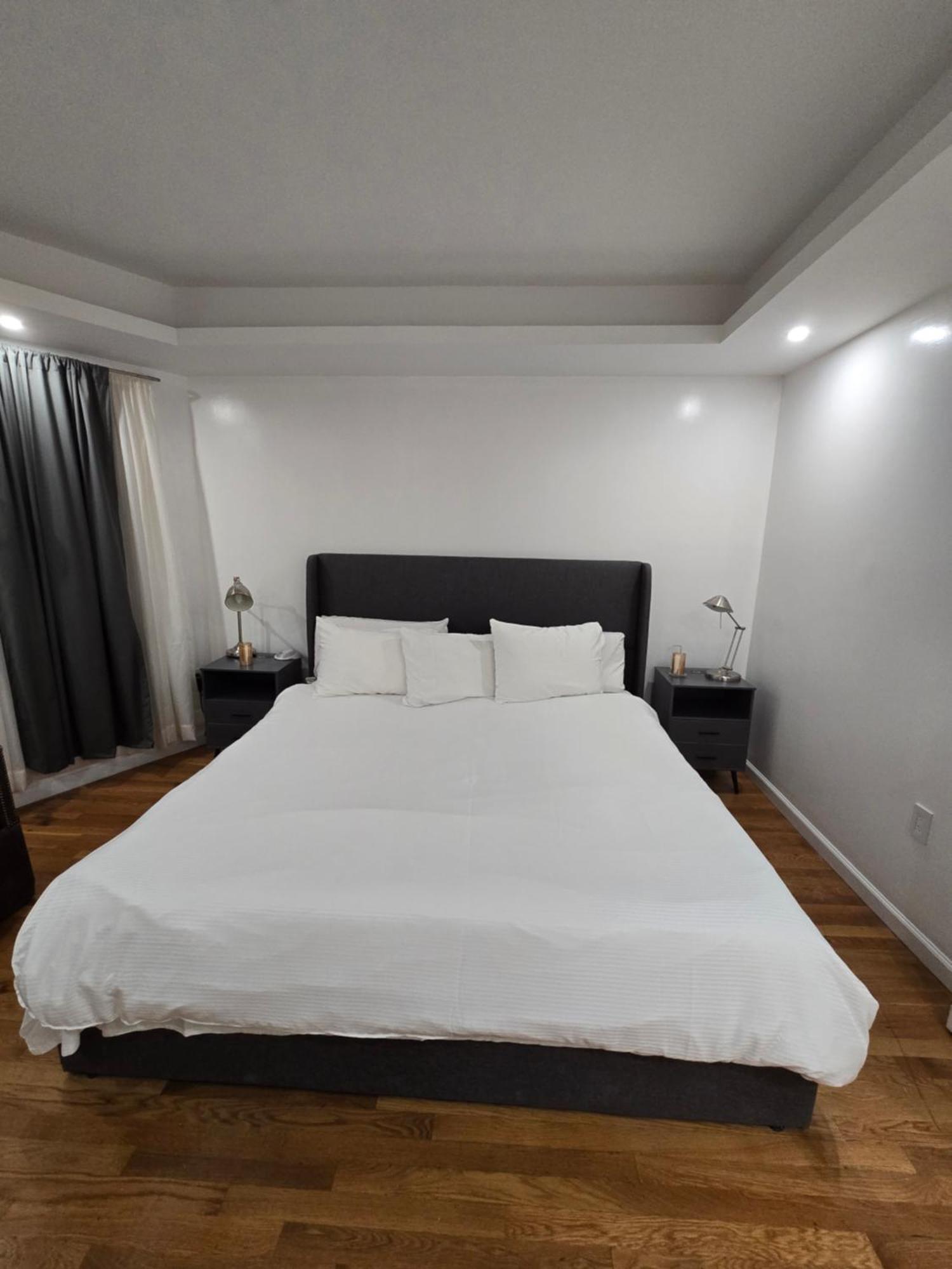 Beautiful Boston Bedroom - New Renovation Extérieur photo