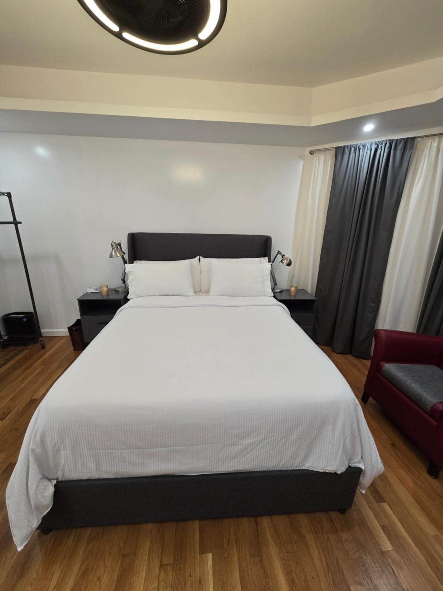 Beautiful Boston Bedroom - New Renovation Extérieur photo